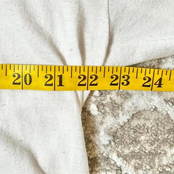 Champion XL Long Sleeve Shirt White | Oversized Logo | Streetwear Essential - Picture 4 of 8